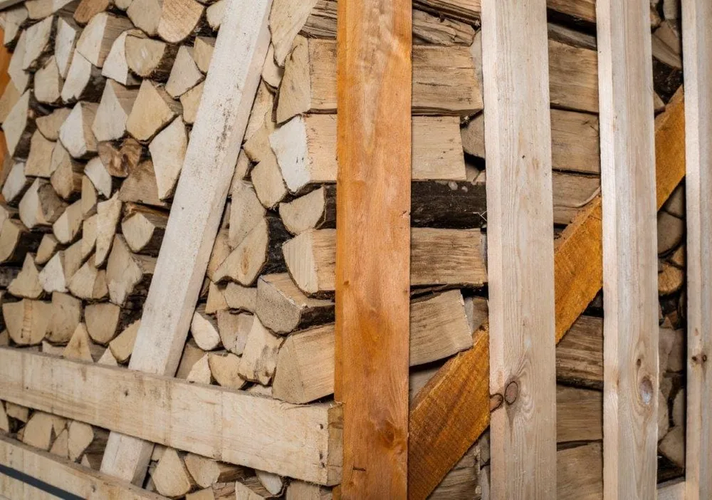 Brennholz Hainbuche – 33 cm – 2 RM Palette